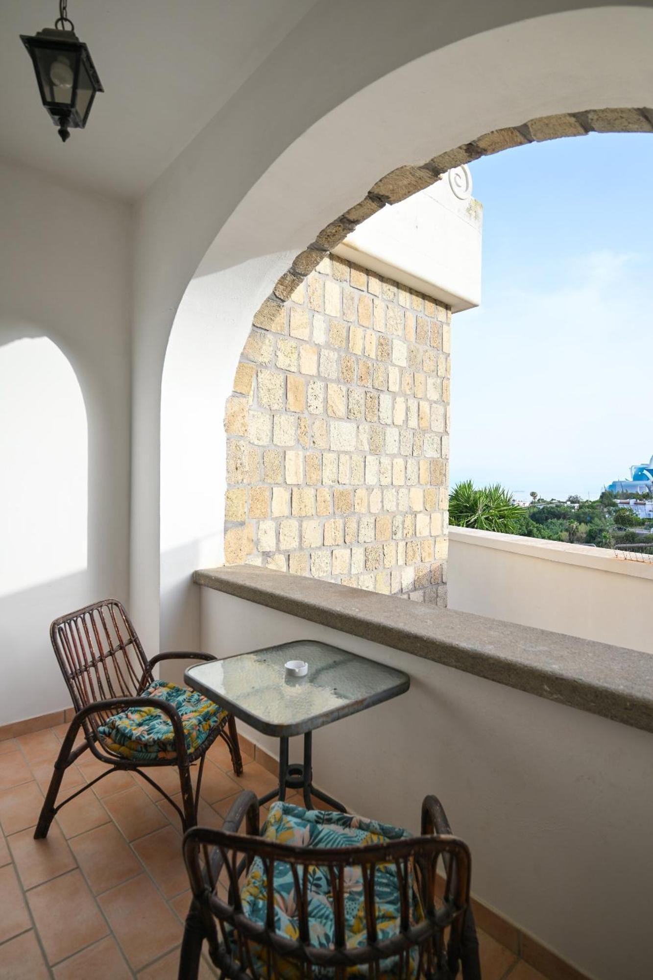 Bed & Breakfast Tenuta Tara 3*