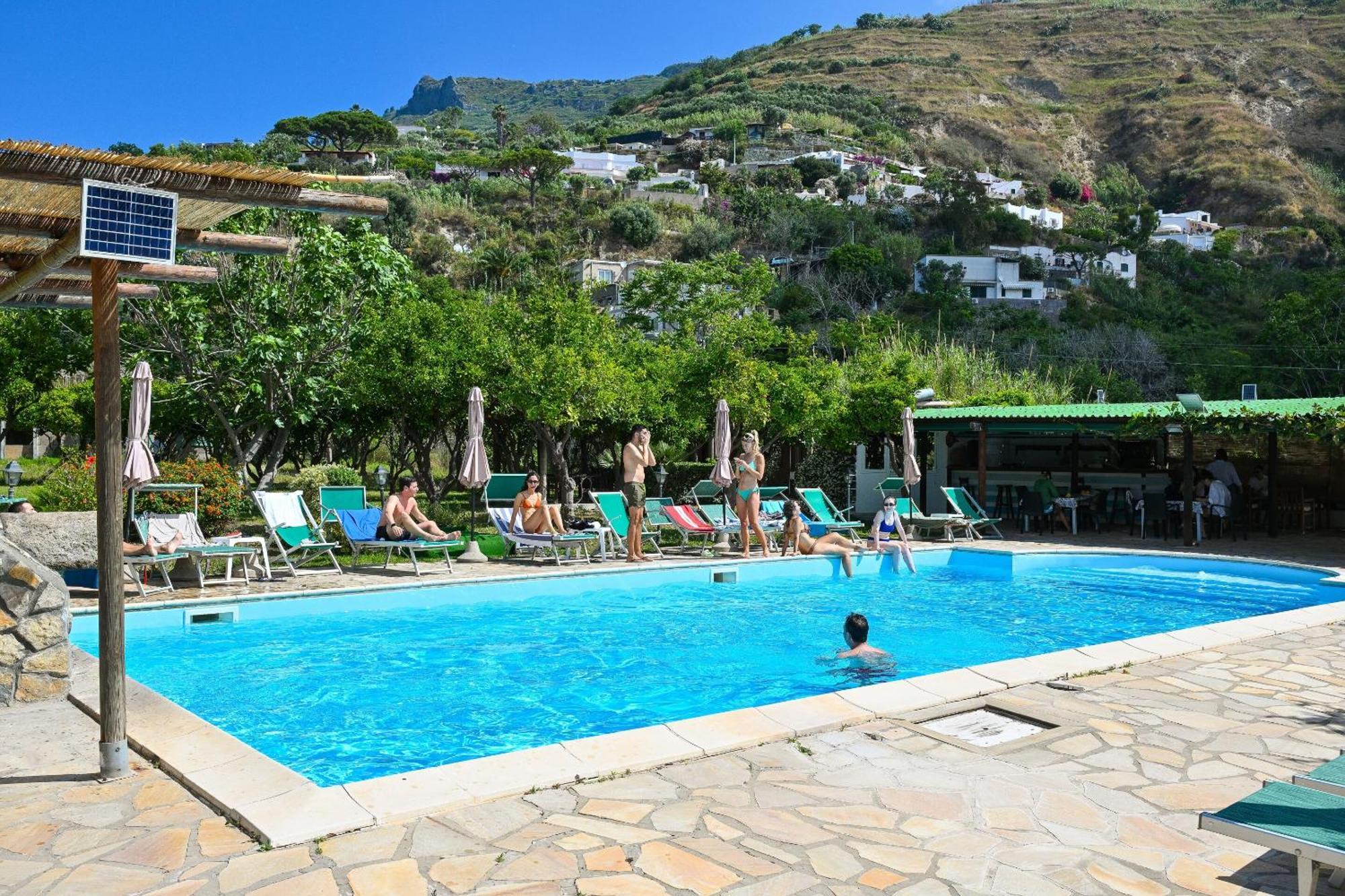 Bed & Breakfast Tenuta Tara 3*